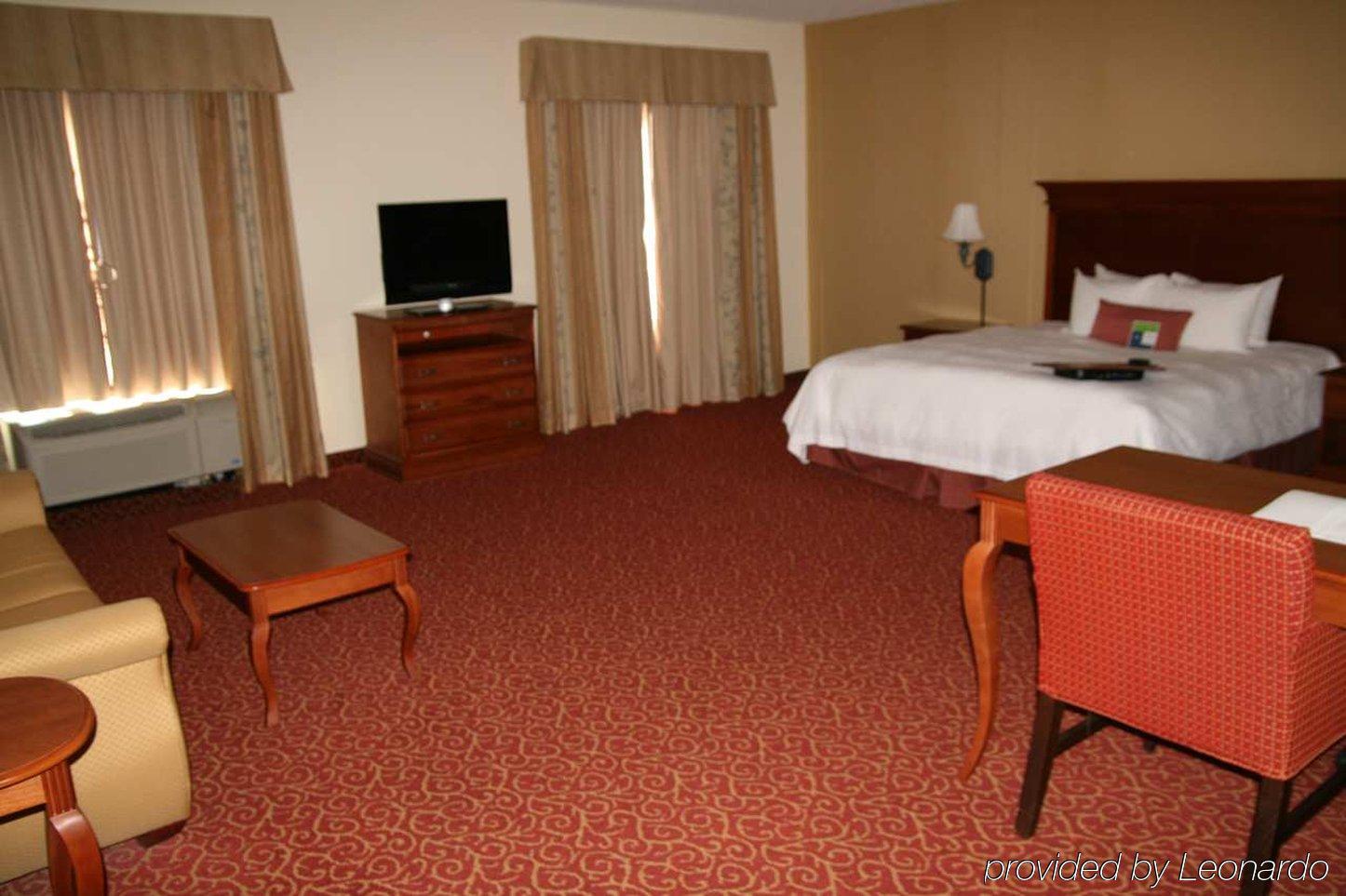 Hampton Inn & Suites Grenada Room photo