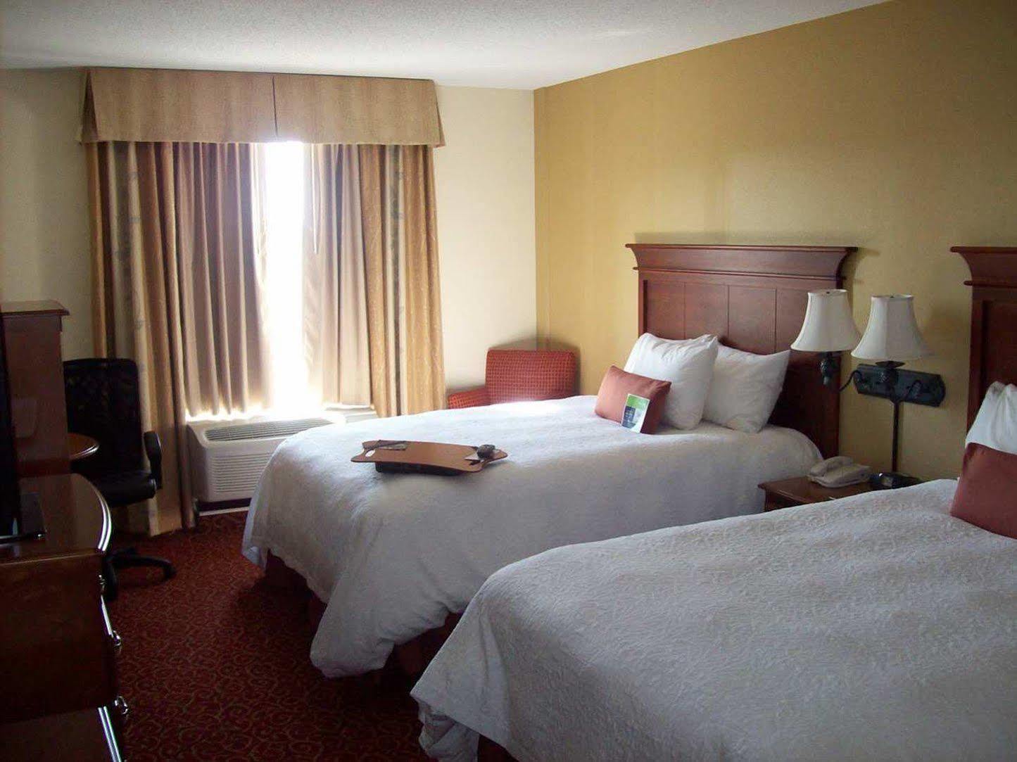 Hampton Inn & Suites Grenada Exterior photo